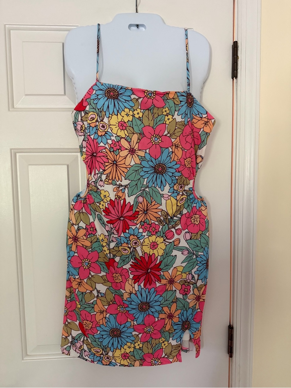 NWT Le Lis Collection Floral Cutout Bodycon Mini Dress Size L